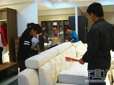 家具經(jīng)銷商集體弱勢(shì) 如何求變?